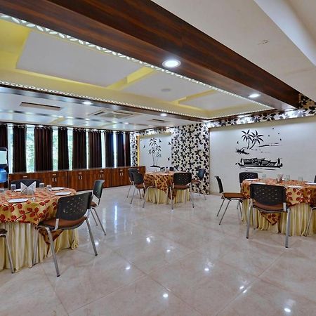 Hotel Tilak Bhopal Exteriör bild